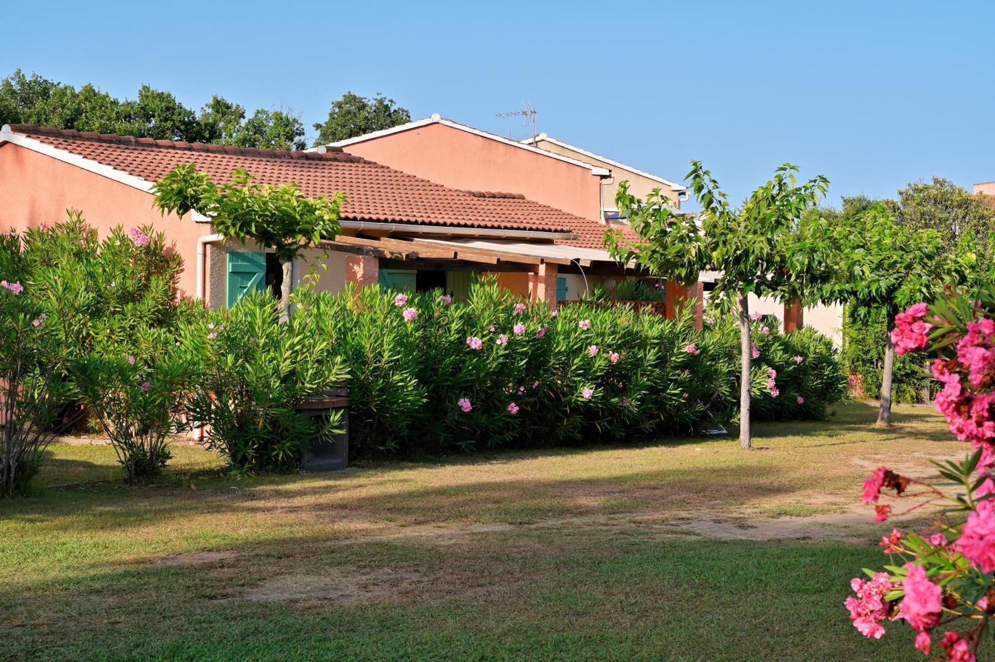 Hotel Pinea Mare Poggio Mezzana Esterno foto