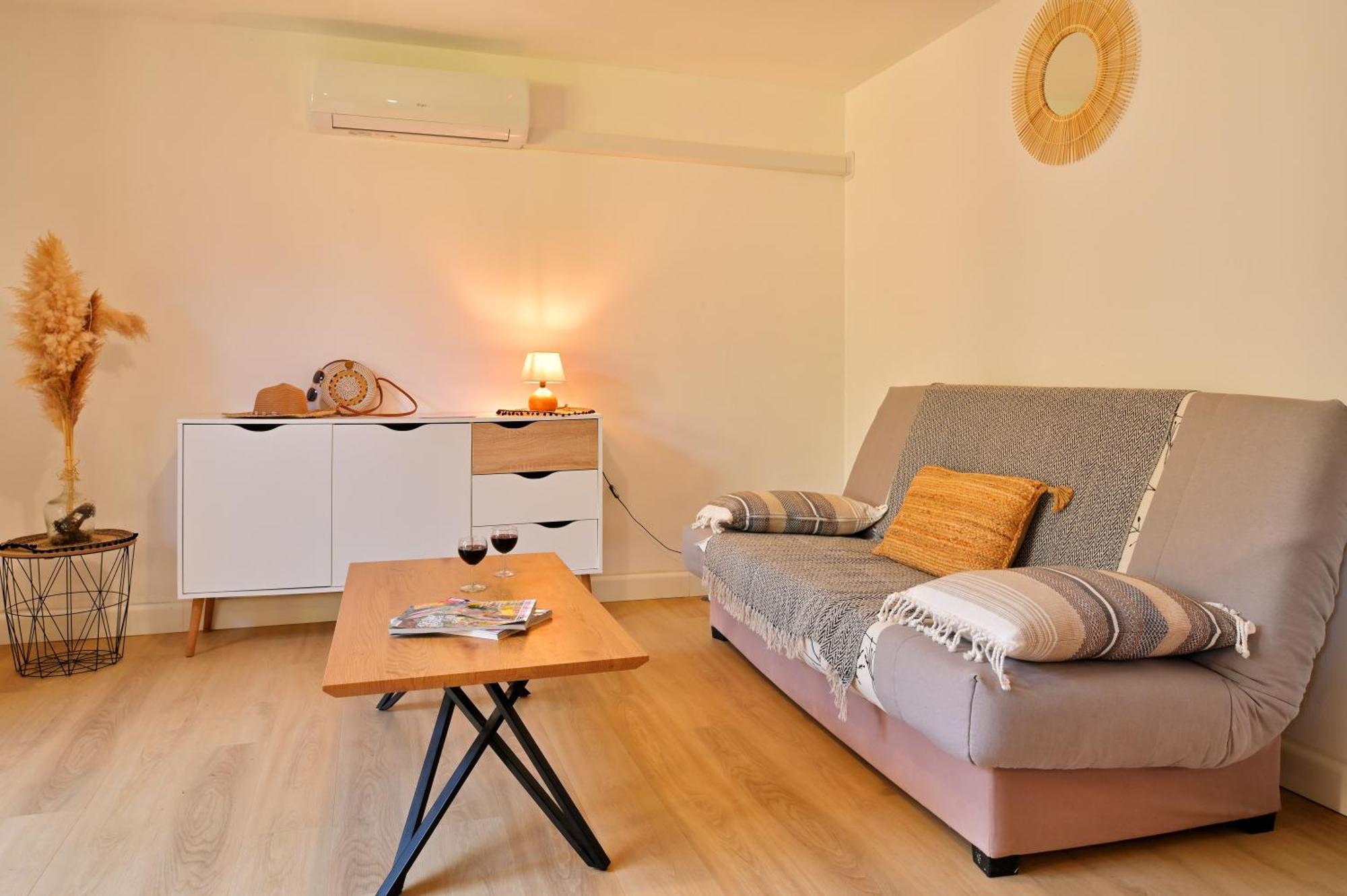 Hotel Pinea Mare Poggio Mezzana Esterno foto