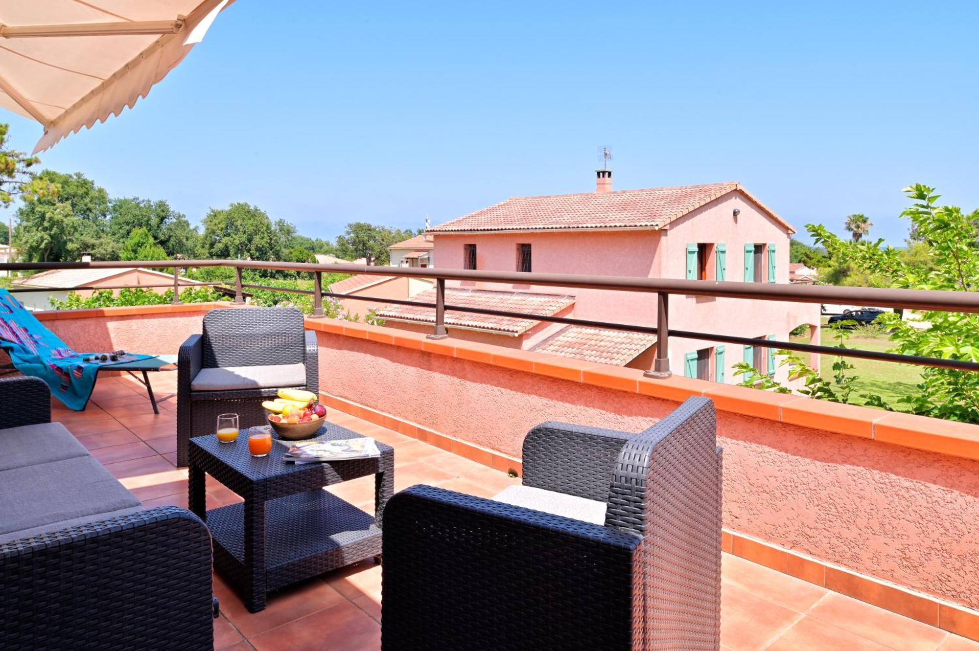 Hotel Pinea Mare Poggio Mezzana Esterno foto